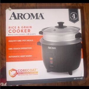 Aroma Rice and Grain, Chili & More Cooker 1.5 qt. BPA Free  One-Touch Operation.